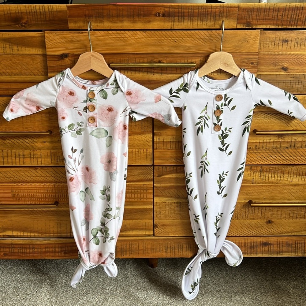 Caden Lane Floral and Leaf Print Knot Gown Bundle